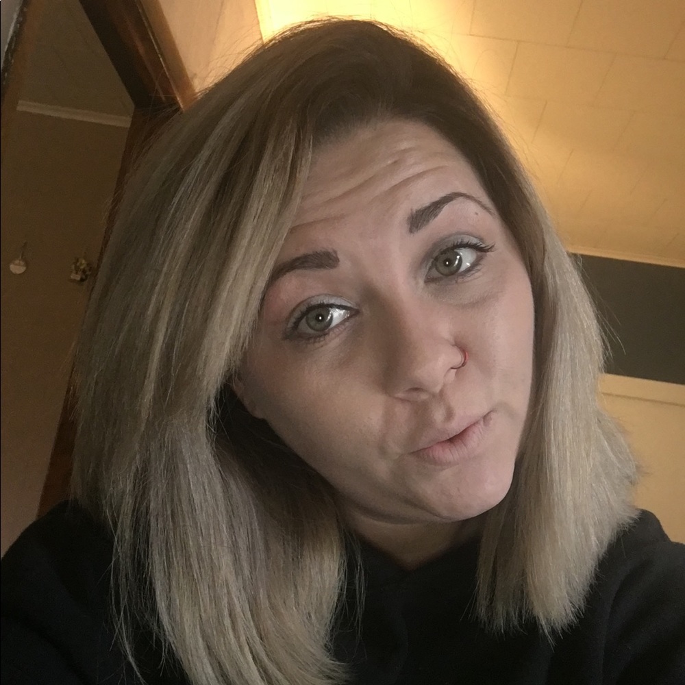 Meet your Posher, Karlie